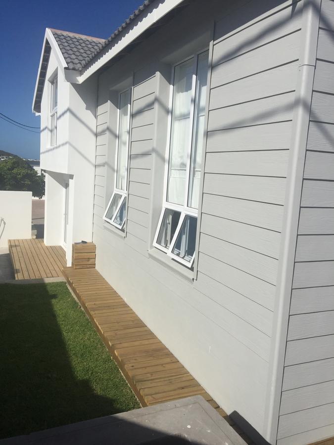 אגוליאש D'Hub Guest Cottage מראה חיצוני תמונה