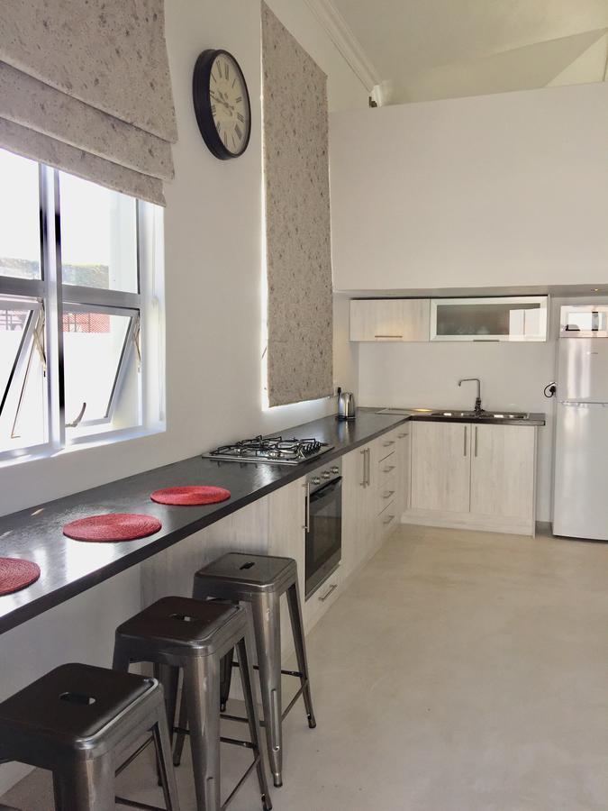 אגוליאש D'Hub Guest Cottage מראה חיצוני תמונה